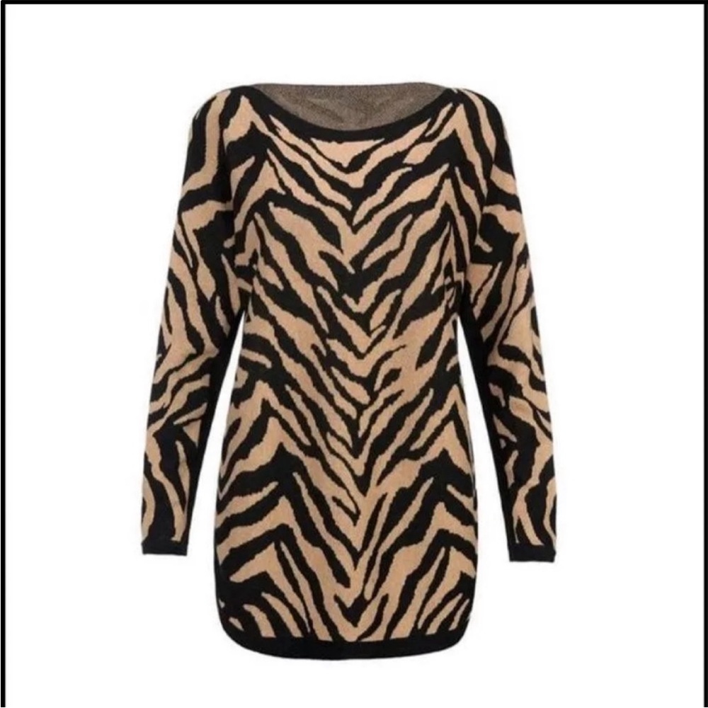 Cabi Dani Pullover Style 3884 Small